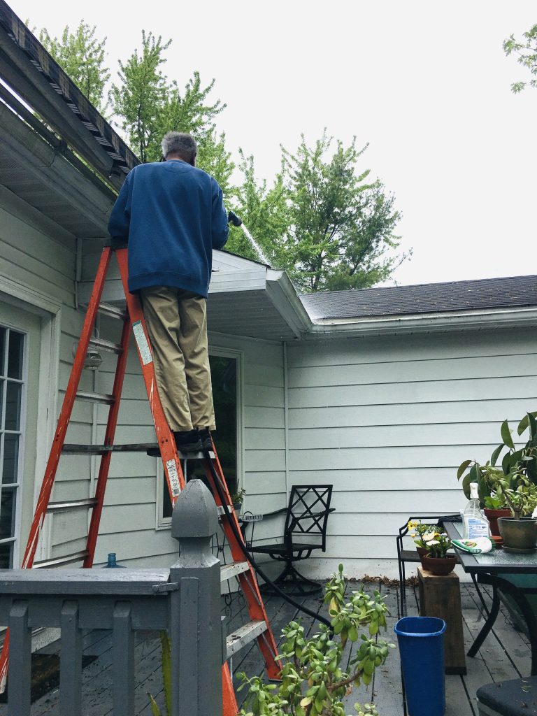 Why Oxford, Ohio Homeowners Should Schedule a Spring Gutter Cleaning